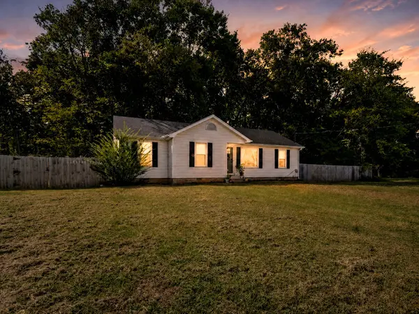 2446 Canterbury Chase, Murfreesboro, TN 37128