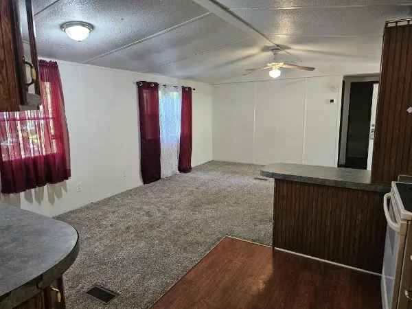 1882 Dunbar Rd, Woodlawn, TN 37191