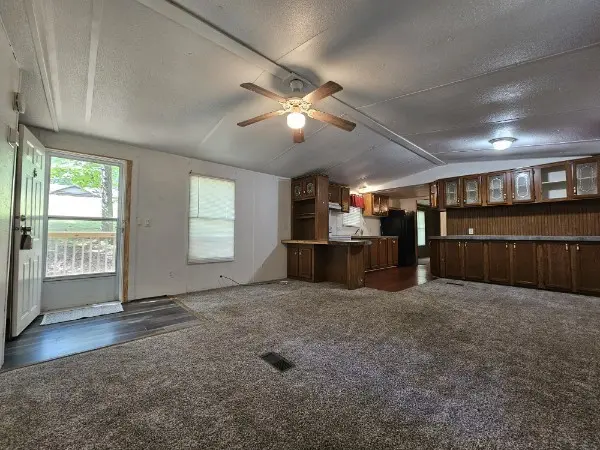 1882 Dunbar Rd, Woodlawn, TN 37191