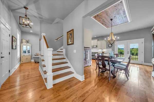 1201 Carters Creek Pike, Columbia, TN 38401