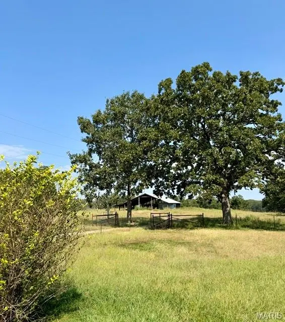 4592 Elk Head RD, Bland, MO 65014