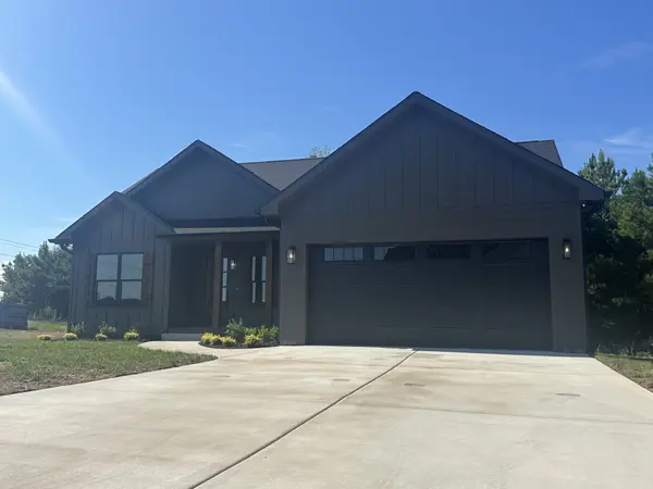 123 Ocoeeville Lane, Benton, TN 37307