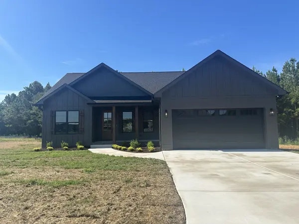 123 Ocoeeville Lane, Benton, TN 37307