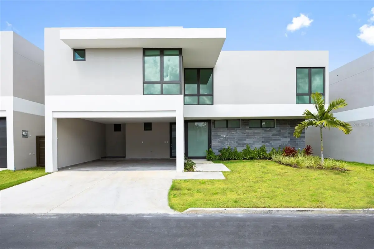 RIVIERA PARKVIEW-135 SALONGA ST, Bayamon, PR 00961