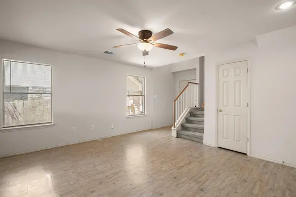 1025 Betty Baker CV, Pflugerville, TX 78660