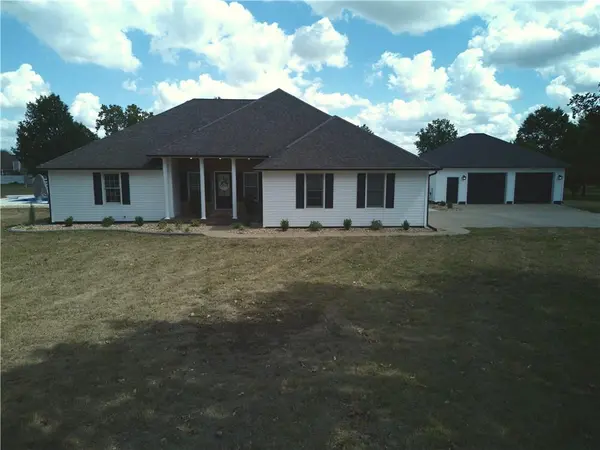 12596 E Oliver PASS, Nevada, MO 64772