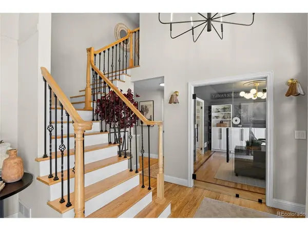 983 Logan, Loveland, CO 80538