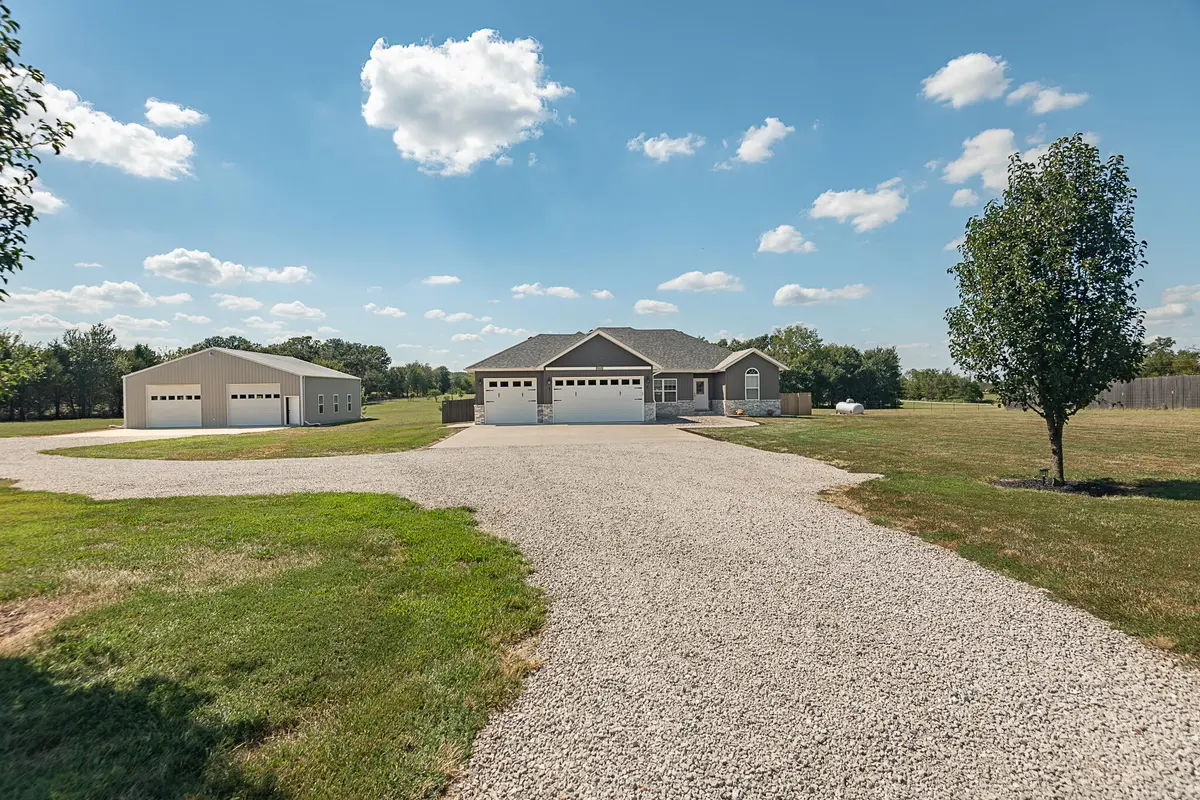 9833 N State Highway 125, Fair Grove, MO 65648
