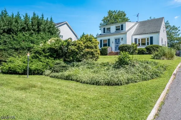 97 Union County Pkwy, Clark Twp., NJ 07066