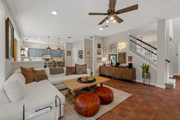 4624 Hoffman DR, Austin, TX 78749