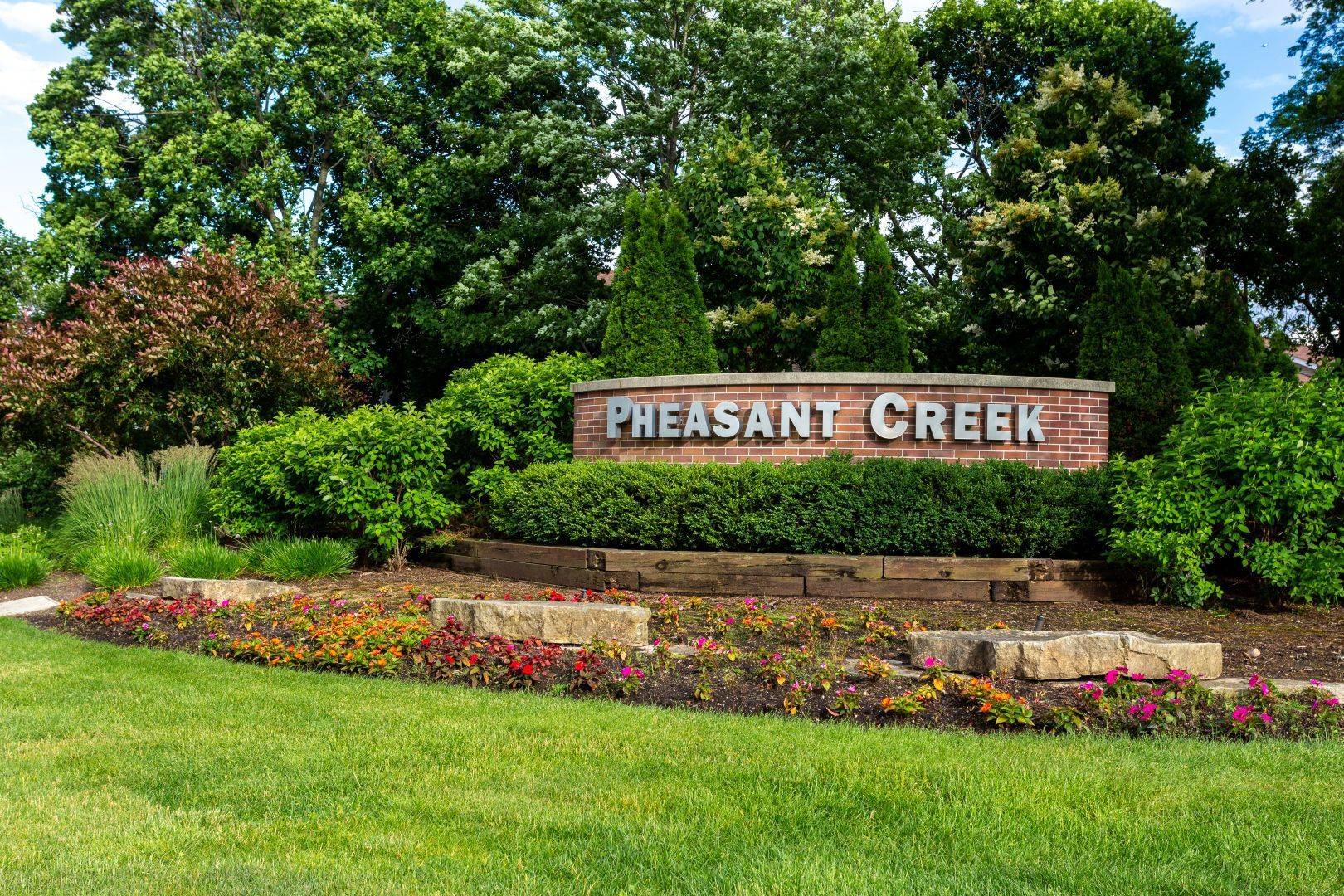 925 Spring Hill DR #311, Northbrook, IL 60062