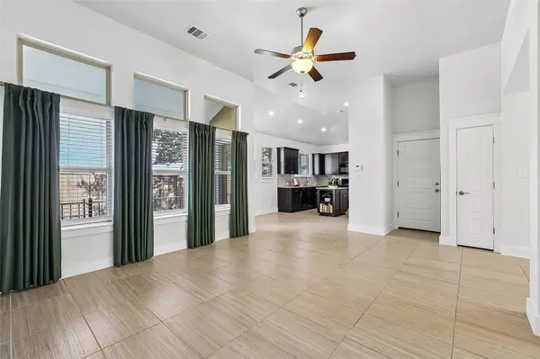 1754 Rowdy LOOP, Leander, TX 78641