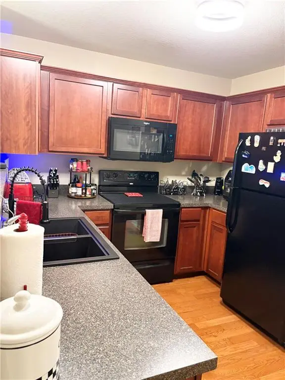 3628 NW 84th TER, Kansas City, MO 64154