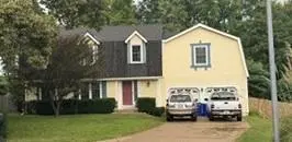 6102 Cottonwood DR, Shawnee, KS 66216