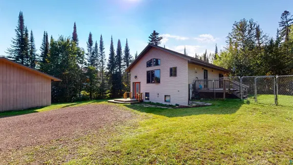 535 Humphrey Cr, Grand Marais, MN 55604