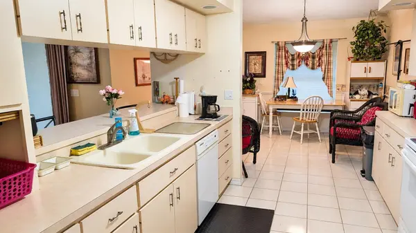 3714 POND VIEW LN, Sarasota, FL 34235