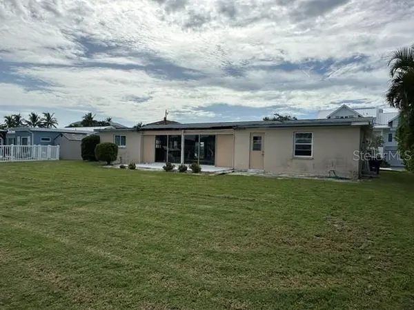 524 68TH ST, Holmes Beach, FL 34217