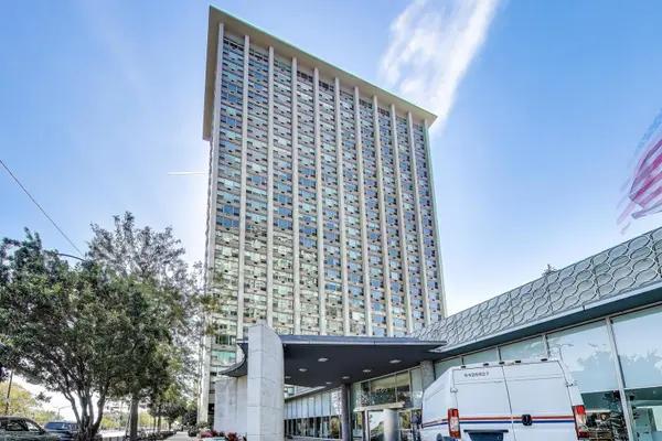 3600 N LAKE SHORE DR #222, Chicago, IL 60613