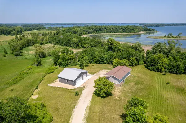 34306 Twin Island LN, Dent, MN 56528