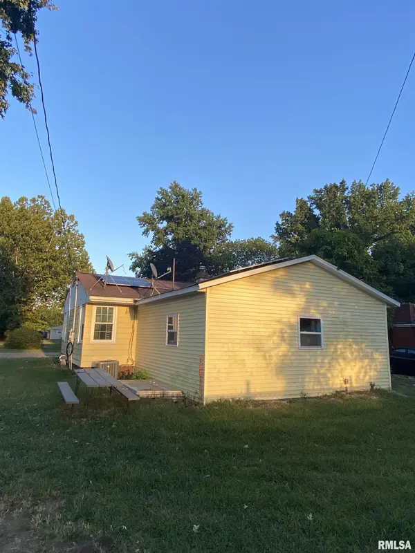 145 W Chrisman DR, Meredosia, IL 62665