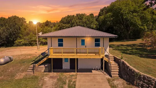 23 Show Me LN, Buffalo, MO 65622