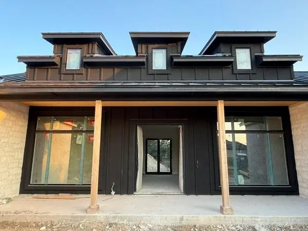 1117 Mountain Pond RD, Georgetown, TX 78633