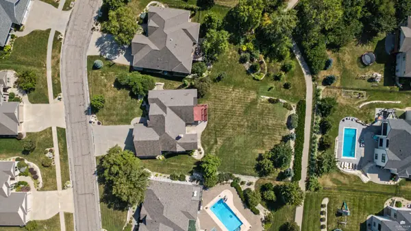 3705 Hawthorne Woods TER, Manhattan, KS 66503