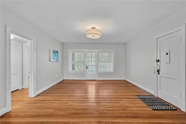 4434 J C Nichols Pkwy #2N, Kansas City, MO 64111