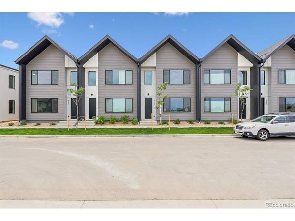 921 Edge, Longmont, CO 80501