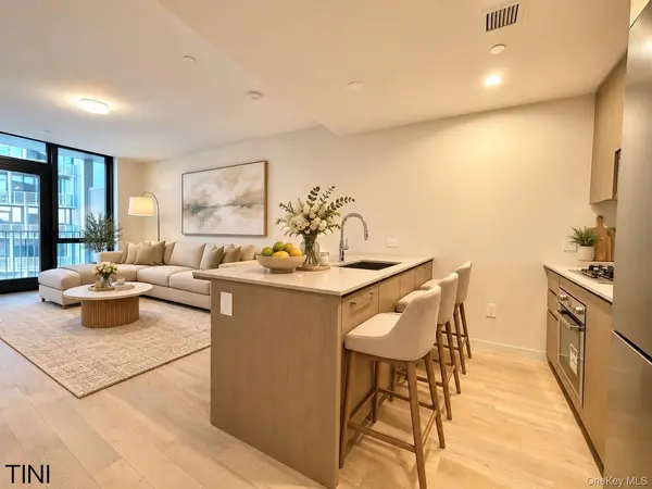 131-02 B 40th RD #16M, Flushing, NY 11354