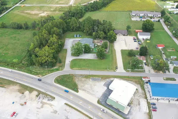 911 W Hillside AVE, Spencer, IN 47460