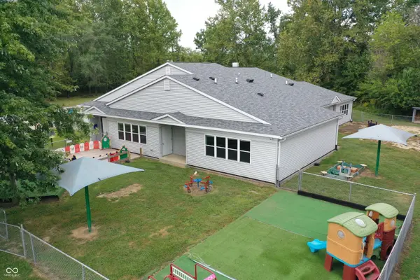 911 W Hillside AVE, Spencer, IN 47460