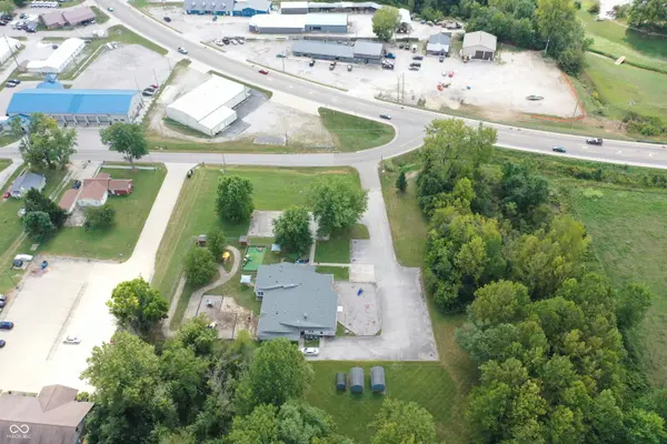 911 W Hillside AVE, Spencer, IN 47460