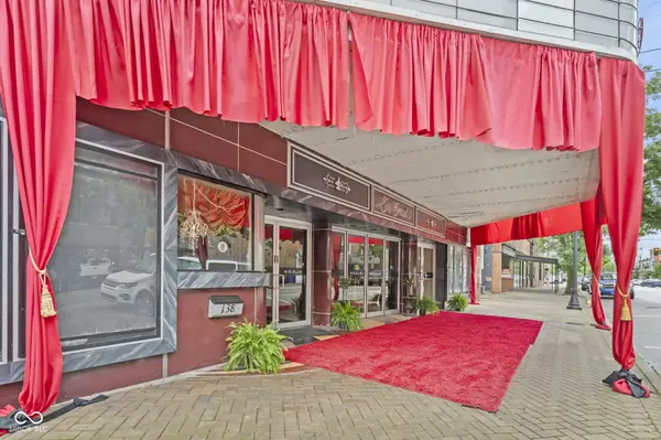 138 E Market ST, New Albany, IN 47150