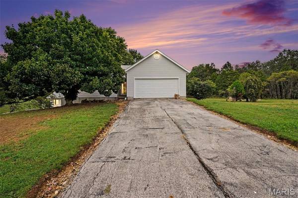 875 Crider LN, Union, MO 63084