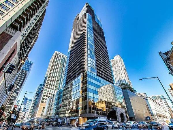 10 E ONTARIO ST #4205, Chicago, IL 60611