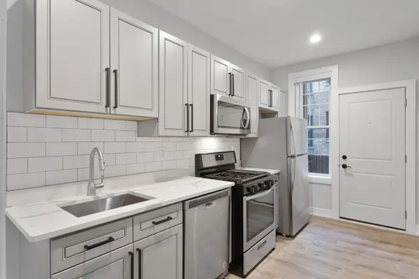 6948 N Wolcott AVE #1, Chicago, IL 60626