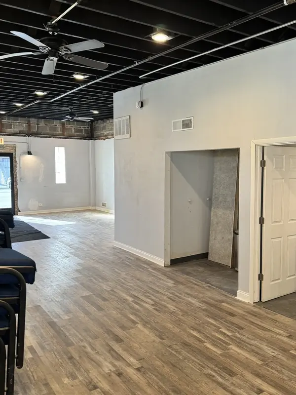 850 W 51st ST, Chicago, IL 60609