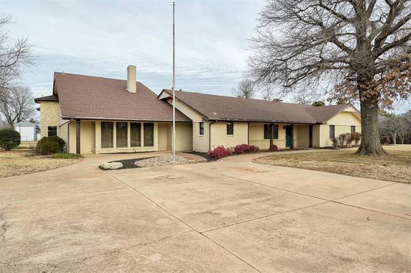 1839 E Pleasantview LN, Mustang, OK 73064