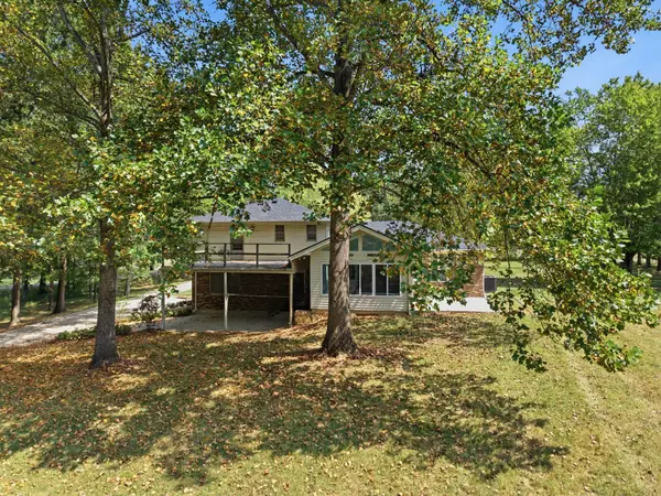 2730 Heights Circle Rd, Greenbrier, TN 37073