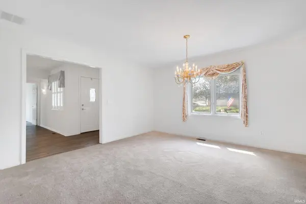 18633 Paul’s WAY, South Bend, IN 46637