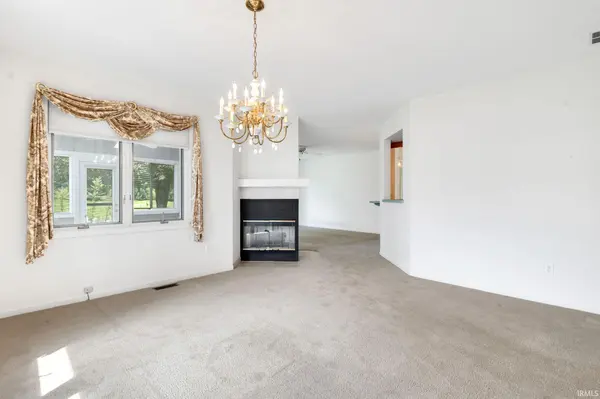 18633 Paul’s WAY, South Bend, IN 46637