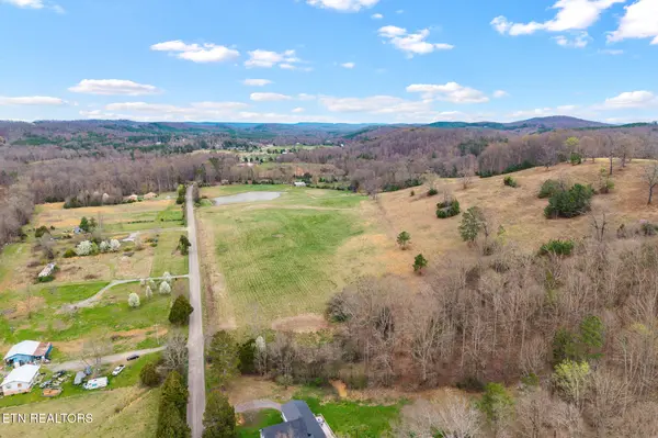 1 N Nopone Valley Rd, Decatur, TN 37322