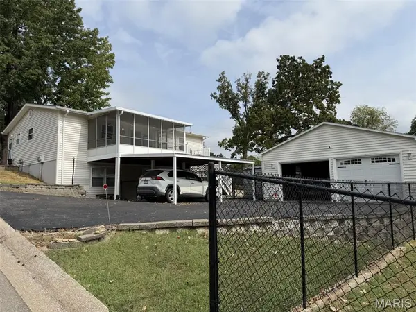 712 Lee AVE, Festus, MO 63028