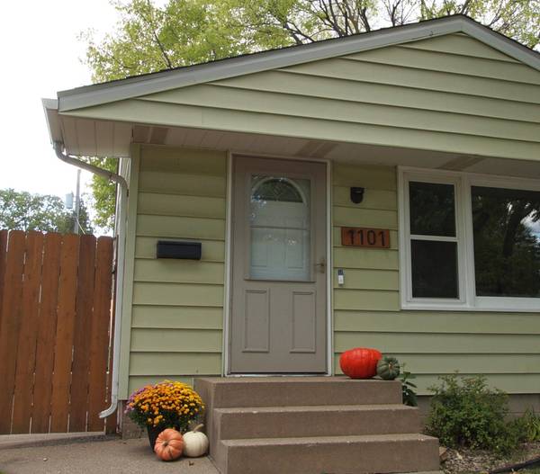 1101 Dale ST N, Saint Paul, MN 55117