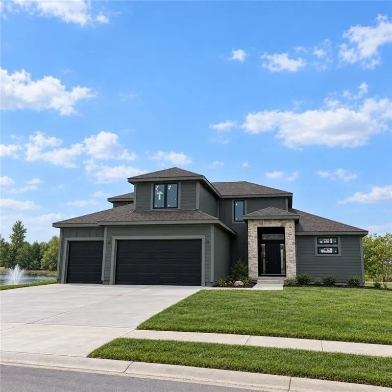 2357 Prairie Creek DR, Kearney, MO 64060