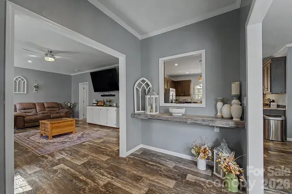Address not disclosed, Waynesville, NC 28786