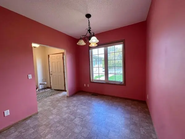 1775 Patriot RD, Northfield, MN 55057