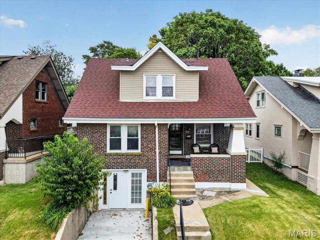 2830 Hampton AVE, St Louis, MO 63139