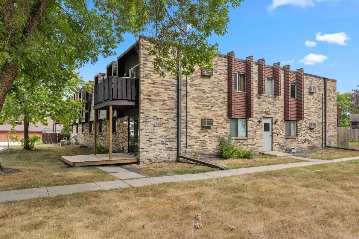 801 32 AVE N #Unit A-101, Fargo, ND 58102